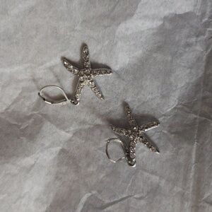 Starfish Sparkle Earrings NWOT - Costume Jewelry